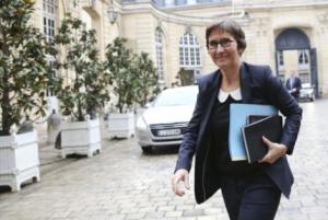 Valerie-Fourneyron-2_630x421-599373-470x315