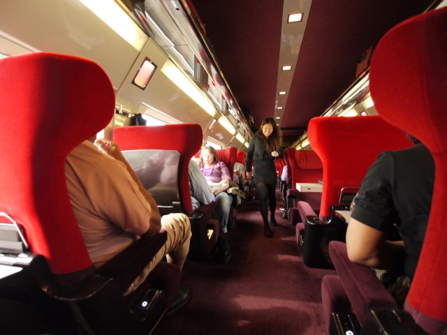 TGV-intérieur-copyright-binder-donedat