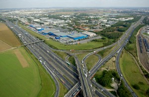 Gonesse_-_Echangeur_A1-A104_et_Paris-Nord_II